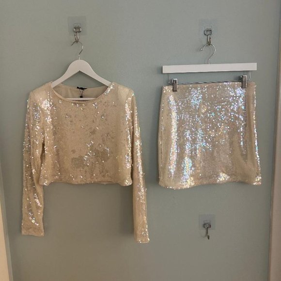 Dynamite Sequin Mini Skirt & Long Sleeve Crewneck Sequin Top set NWTO *SMALL* - Picture 8 of 12